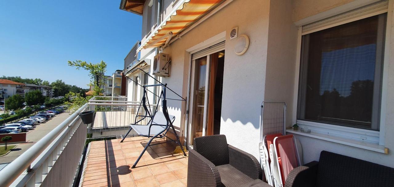 Bazsi Golden Beach Apartman Siófok Exteriör bild