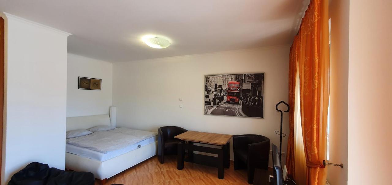Bazsi Golden Beach Apartman Siófok Exteriör bild
