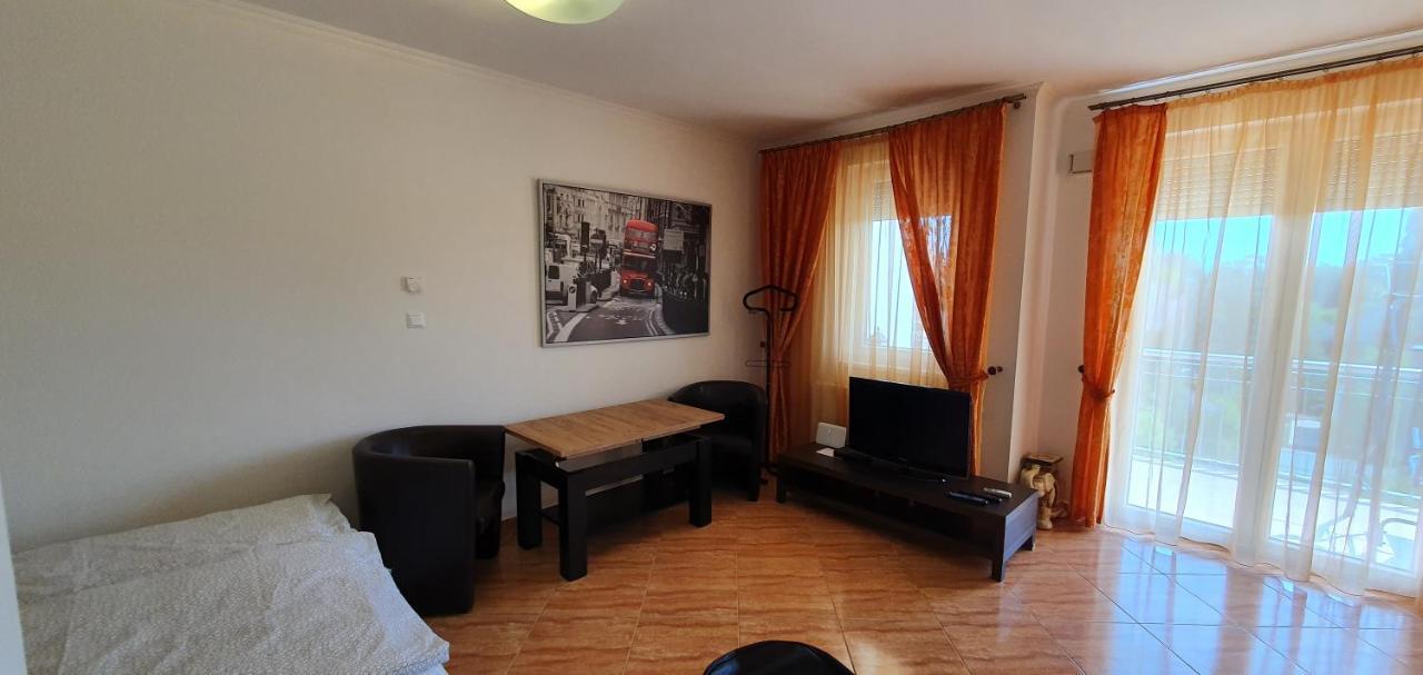 Bazsi Golden Beach Apartman Siófok Exteriör bild