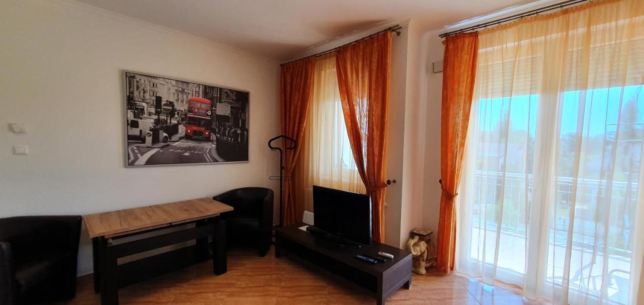 Bazsi Golden Beach Apartman Siófok Exteriör bild