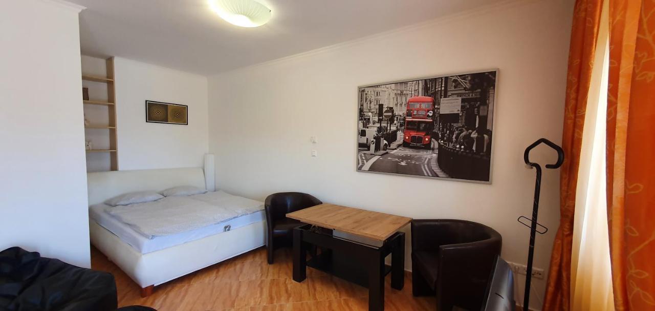 Bazsi Golden Beach Apartman Siófok Exteriör bild